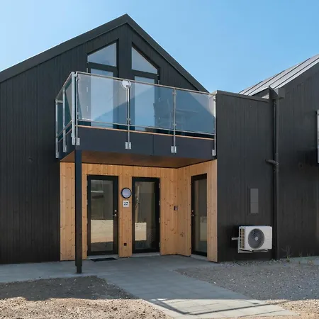 Kysthusene, Lejl 27 *